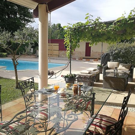 Au Doux Repos Bed & Breakfast Lucbardez-et-Bargues Dış mekan fotoğraf